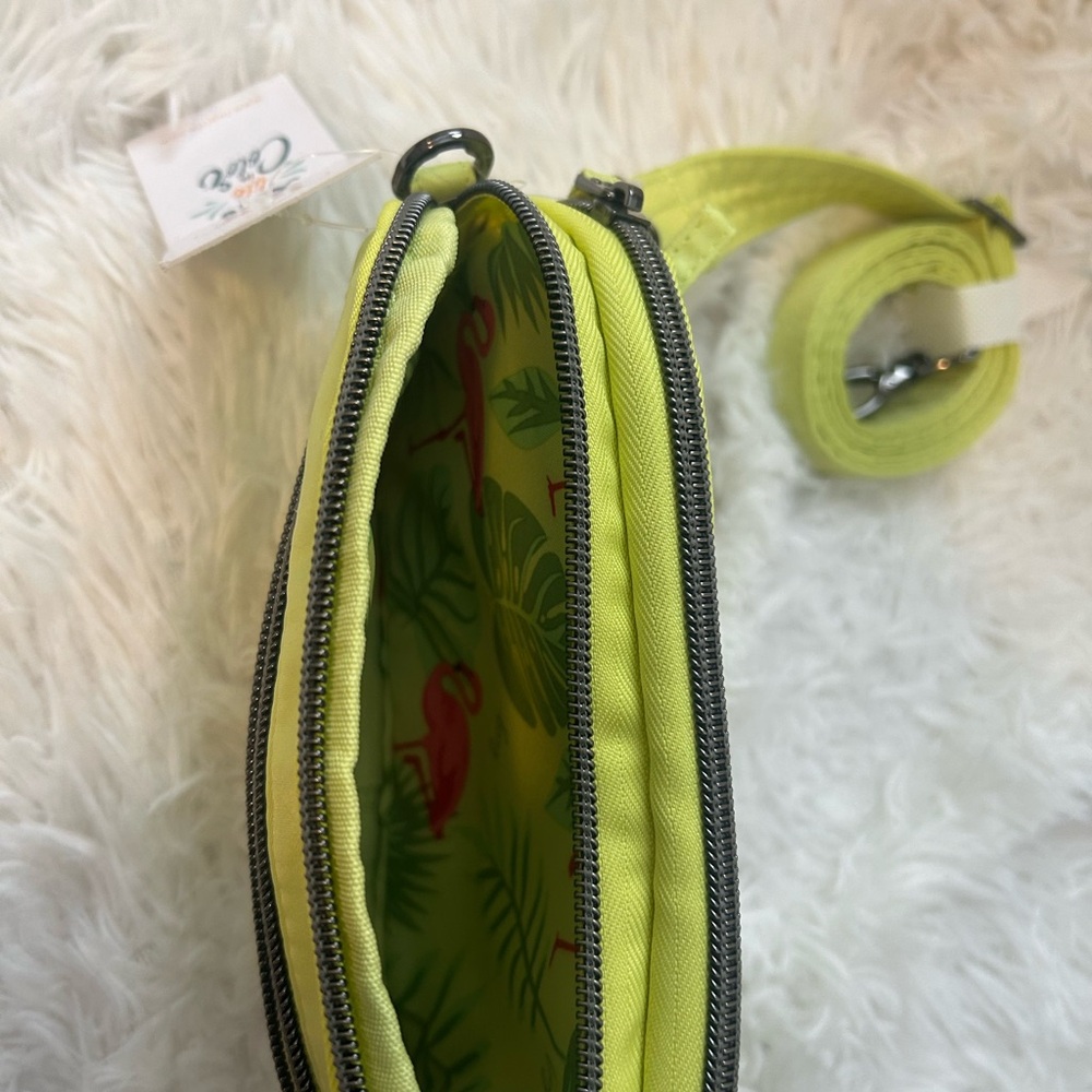 NWT Lug Quilted Neon Green Crossbody Bag - Picture 3 of 5